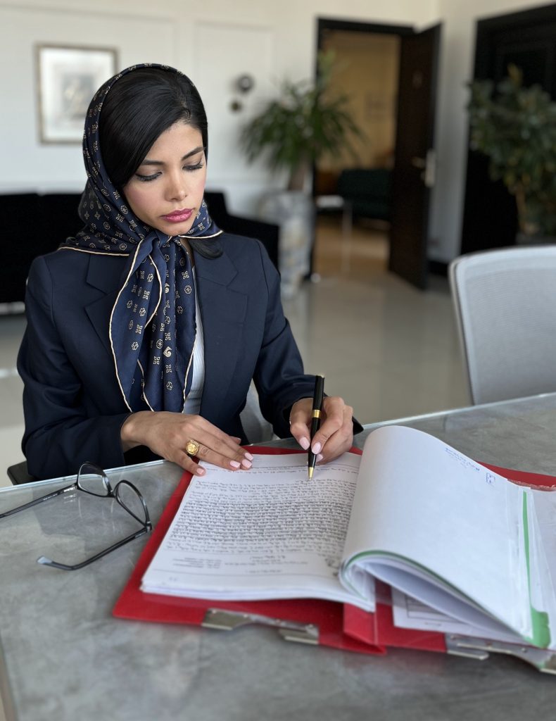 مهدیس صابری وکیل پایه یک دادگستری